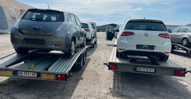 Митно оформлений вантаж в тентованій фурі, розмитнений та готовий до перевезення по Україні